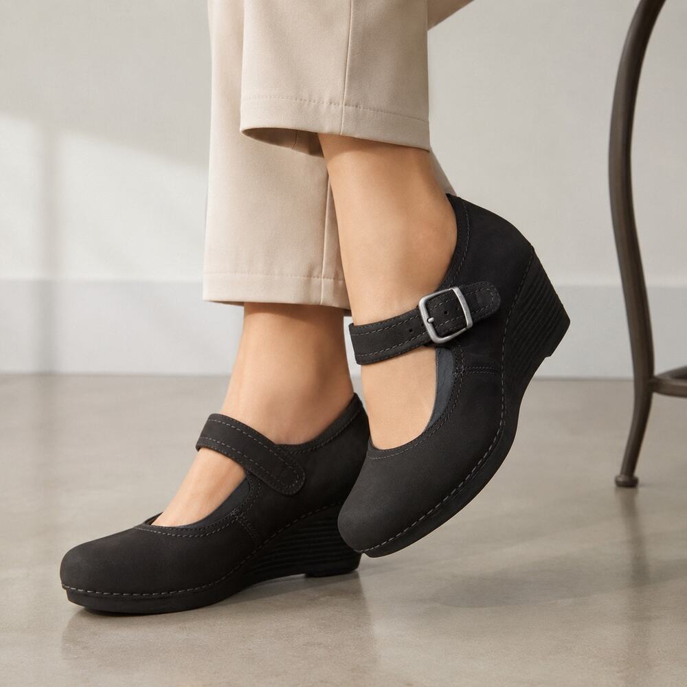 Dansko Women's Sandra Wedge Pump Suede Black US 10-10.5 Comfort Cottage